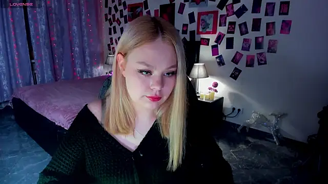 AmeliaMerris online show from 04-07-26, 08:42