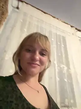 Snapshot of lovely_angel_baby chatting on 06-25-26, 08:46 lovely angel baby online show from 06-25-26, 08:46