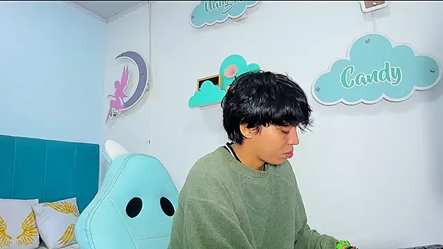 ivyheat3 online show from 04-25-26, 03:20