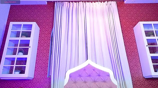 Sienna Dark online show from 04-13-26, 11:16