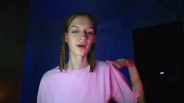 Snapshot of Chrissy_Joyful chatting on 05-16-26, 10:36 Chrissy Joyful online show from 05-16-26, 10:36