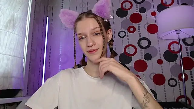 Snapshot of Chrissy_Joyful chatting on 07-09-26, 04:05 Chrissy Joyful online show from 07-09-26, 04:05