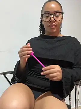 Dafnelys online show from 04-13-26, 12:16