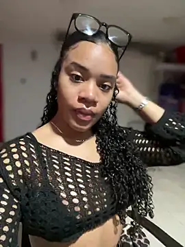 Dafnelys online show from 04-19-26, 12:33