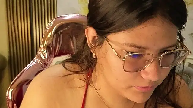 Snapshot of lucero_s1 chatting on 05-24-26, 01:05 lucero s1 online show from 05-24-26, 01:05
