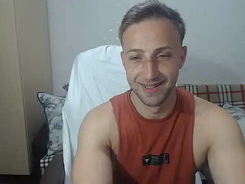 BlondEagleMuscle online show from 06-21-26, 09:39