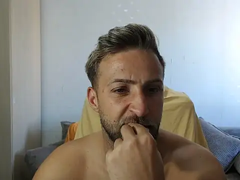 BlondEagleMuscle online show from 07-31-26, 12:04