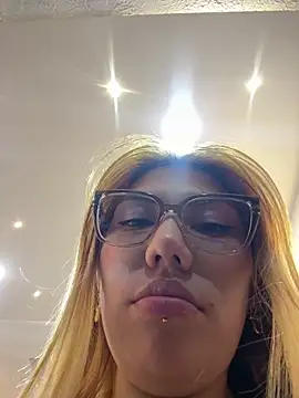 Lia Sterling online show from 04-19-26, 02:00