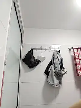 Snapshot of Ruby-xx chatting on 04-13-26, 01:05 Ruby-xx online show from 04-13-26, 01:05