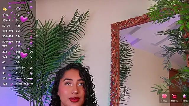 SoyJuliana 19 online show from 05-28-26, 12:35