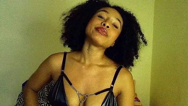 Larita curly online show from 03-28-26, 09:14