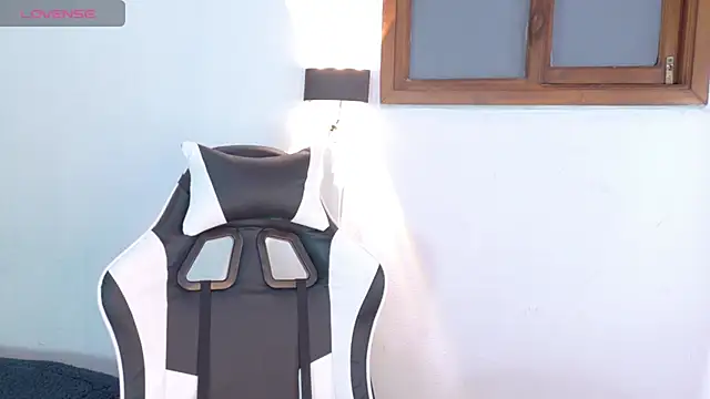 Catalinaa01 online show from 07-16-26, 01:06
