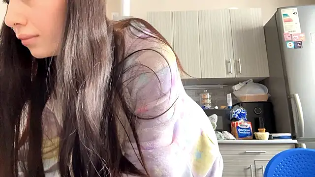 LaraDraggoo online show from 03-07-26, 07:16