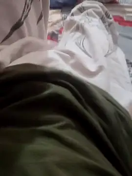 Snapshot of wtfyashu98 chatting on 03-16-26, 08:29 wtfyashu98 online show from 03-16-26, 08:29