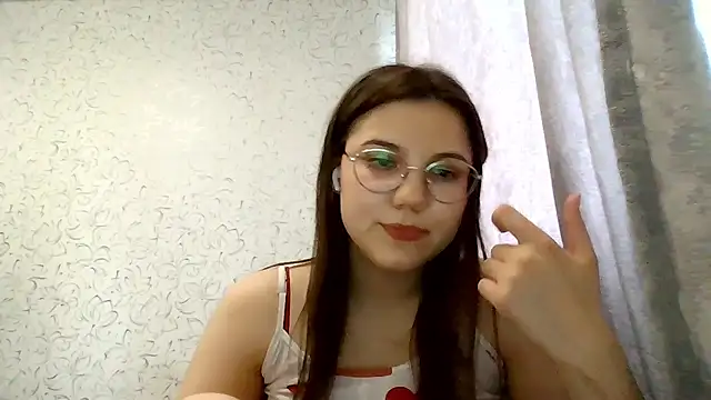 Snapshot of Aurora_Breeze chatting on 06-16-26, 10:51 Aurora Breeze online show from 06-16-26, 10:51