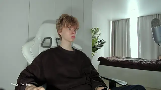 Wawesuc online show from 03-28-26, 04:01