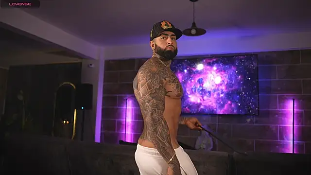 Snapshot of Eros_Dark_ chatting on 04-01-26, 03:51 Eros Dark online show from 04-01-26, 03:51