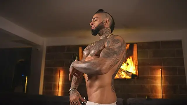 Snapshot of Eros_Dark_ chatting on 04-14-26, 03:56 Eros Dark online show from 04-14-26, 03:56