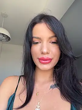 Snapshot of RaniaSnow chatting on 06-17-26, 08:06 RaniaSnow online show from 06-17-26, 08:06