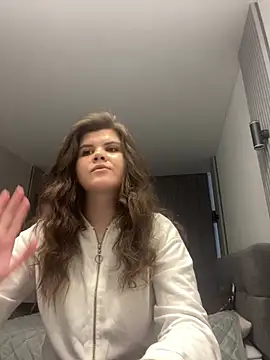 Dreamy Mia  online show from 03-06-26, 02:57