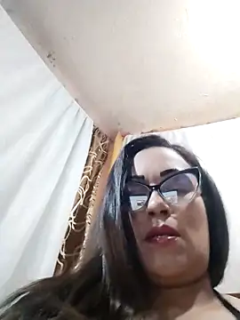 Snapshot of maroita chatting on 06-06-26, 03:06 maroita online show from 06-06-26, 03:06