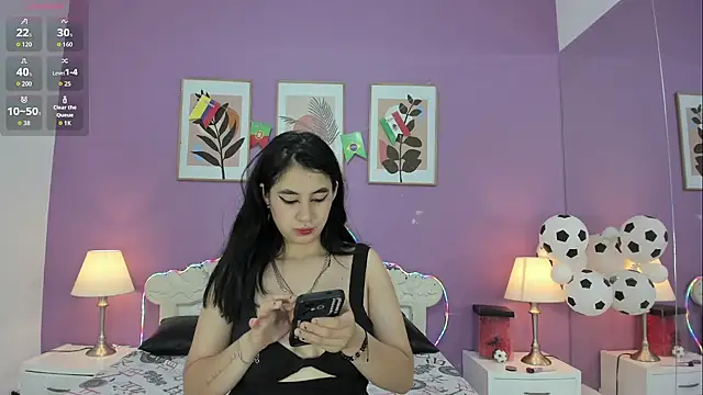 Snapshot of YayaQueen chatting on 07-11-26, 12:08 YayaQueen online show from 07-11-26, 12:08