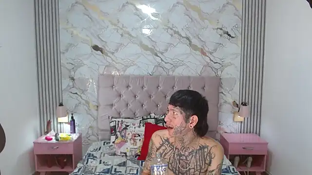AshlieeGreenn online show from 04-30-26, 08:57