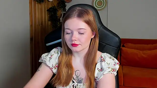 ElinaVale online show from 04-26-26, 05:10