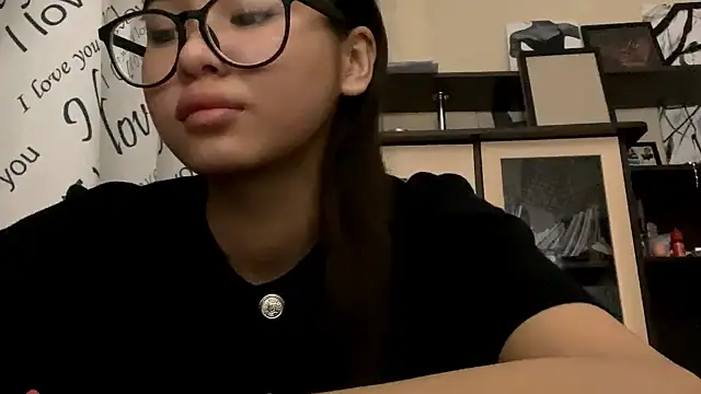 CatherineForbes online show from 03-10-26, 12:54