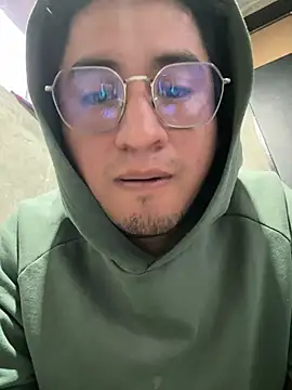 GoldenM95 online show from 03-30-26, 11:06