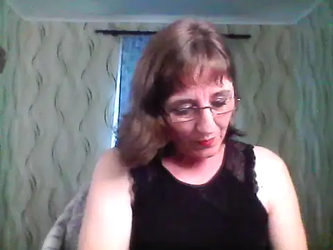 Snapshot of Alisaprice077 chatting on 04-21-26, 02:34 Alisaprice077 online show from 04-21-26, 02:34