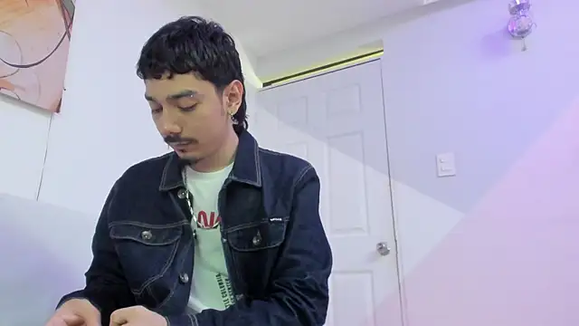 finn jackson online show from 03-26-26, 07:52