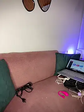 chanell pinkk online show from 04-21-26, 01:28