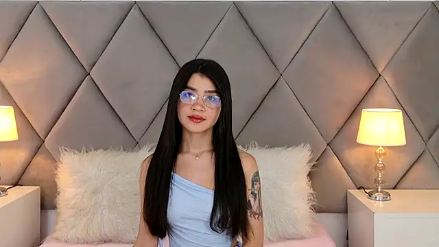 Snapshot of OliviaDiaz chatting on 05-28-26, 08:06 OliviaDiaz online show from 05-28-26, 08:06