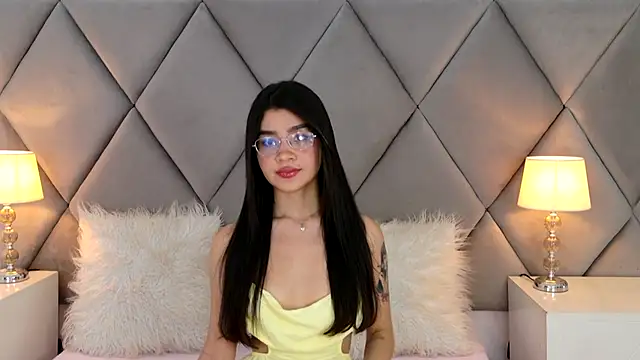 Snapshot of OliviaDiaz chatting on 05-30-26, 08:06 OliviaDiaz online show from 05-30-26, 08:06