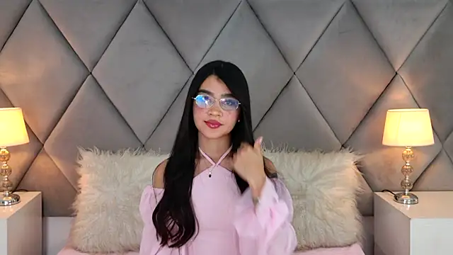 OliviaDiaz online show from 06-21-26, 12:13