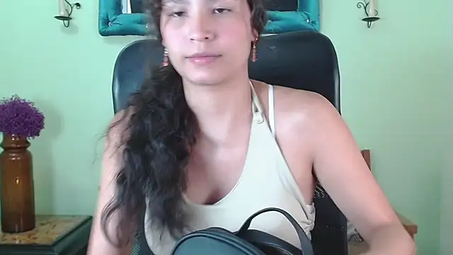 ChalonVera online show from 05-29-26, 07:34