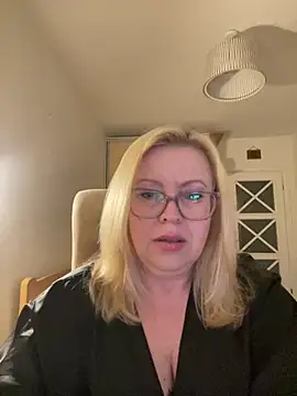 JanieLight53 online show from 06-25-26, 07:07