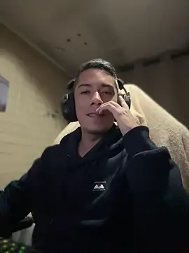 Cr1sXPorn online show from 04-19-26, 01:49