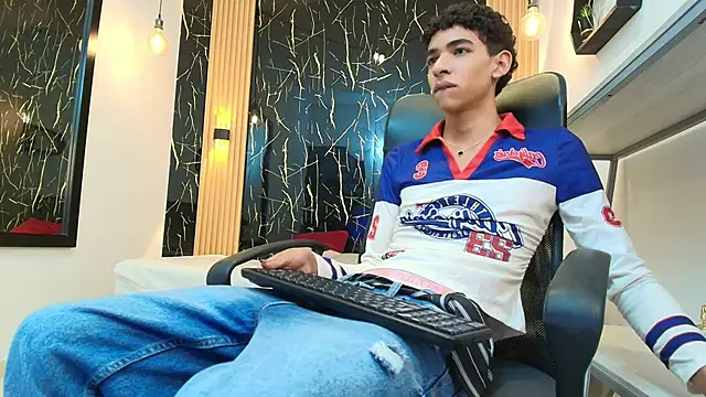 ValeriHot 1 online show from 04-10-26, 02:39