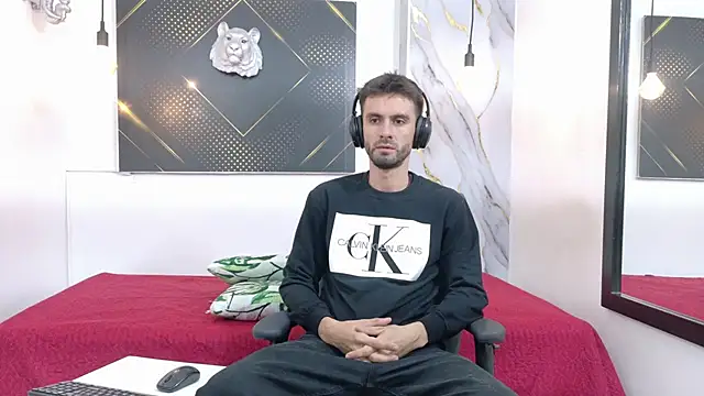 KingOfTemptation online show from 06-08-26, 03:29