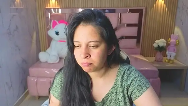 sara tellez s online show from 06-17-26, 03:09