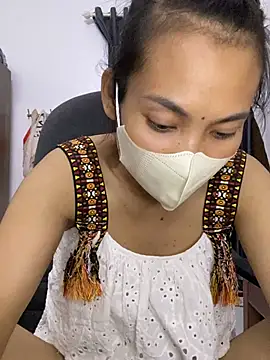 -Lilyn- online show from 03-21-26, 12:54