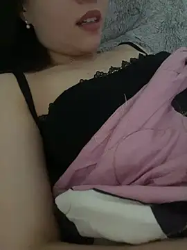Snapshot of Lyn_baby chatting on 05-14-26, 08:54 Lyn baby online show from 05-14-26, 08:54