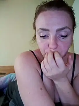 Bella-Monroe online show from 04-07-26, 01:33