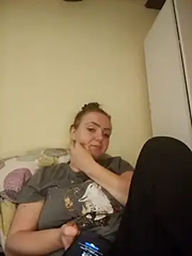 Bella-Monroe online show from 04-12-26, 04:34