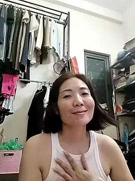 Snapshot of Miinn99 chatting on 07-06-26, 02:47 Miinn99 online show from 07-06-26, 02:47