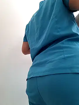 Snapshot of Dr_Edna_naughty chatting on 05-11-26, 03:18 Dr Edna naughty online show from 05-11-26, 03:18