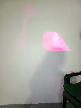 Carolinna online show from 04-01-26, 01:41