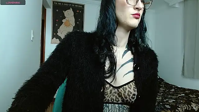 Snapshot of VelvetVal_ chatting on 04-20-26, 05:16 VelvetVal online show from 04-20-26, 05:16
